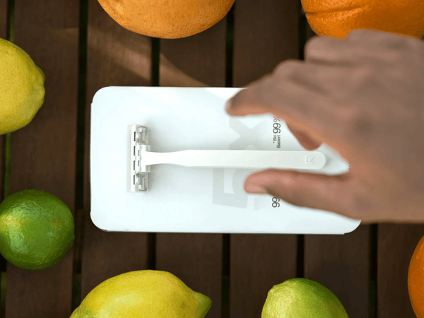 Shaving in Cycling: How Plastic-Free Razors Combine Tradition and Sustainability